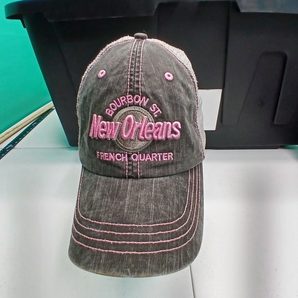 New Orleans Trucker Hat Adult Grey Pink Bourbon St French Quarter NOLA Louisiana